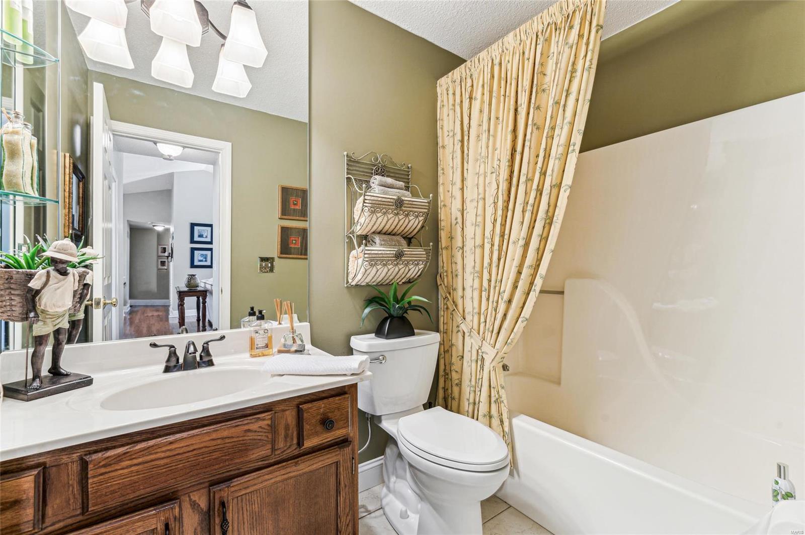 1419 Remington Oaks Ter