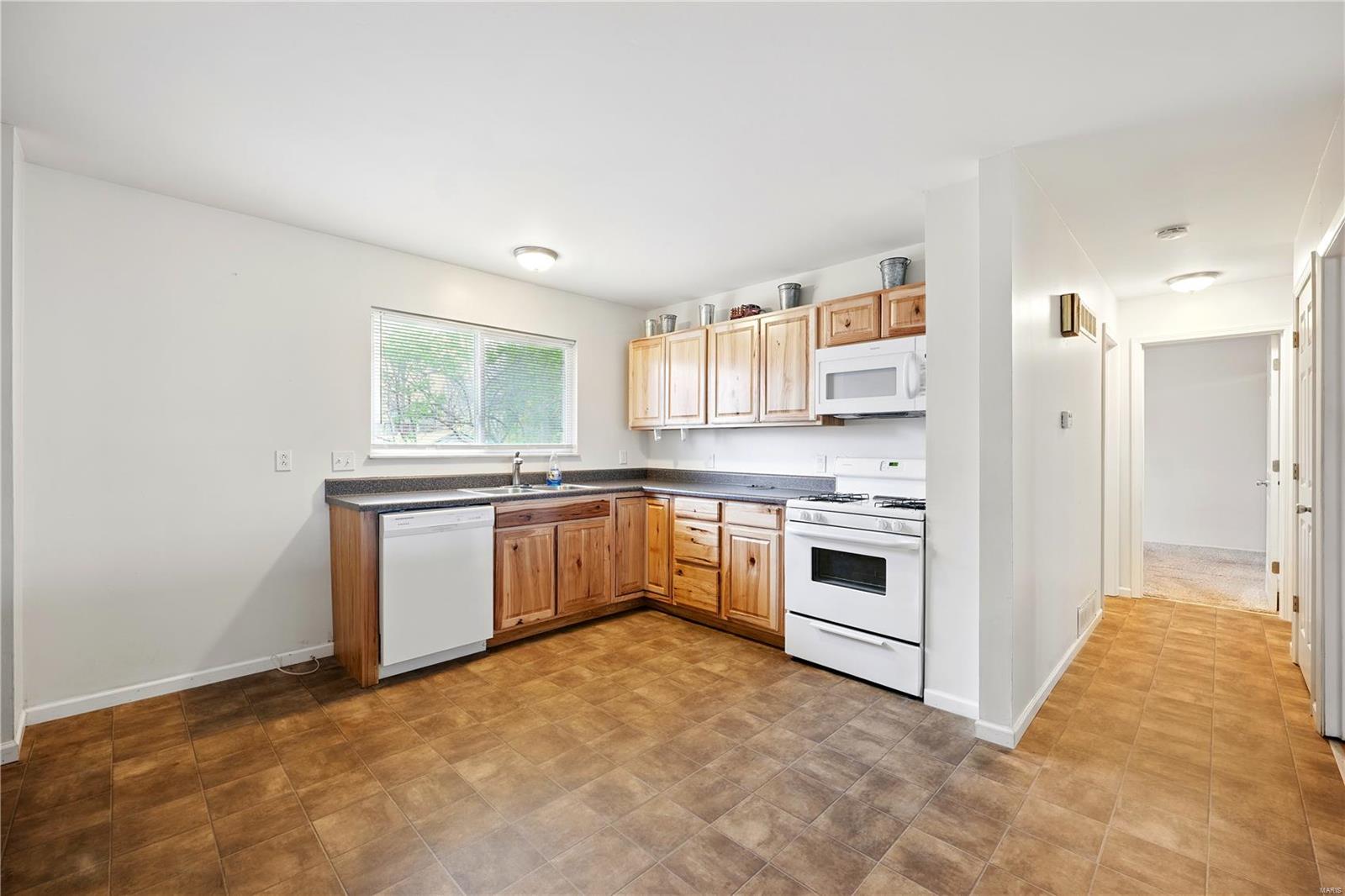 2020 Bentley Manor Drive