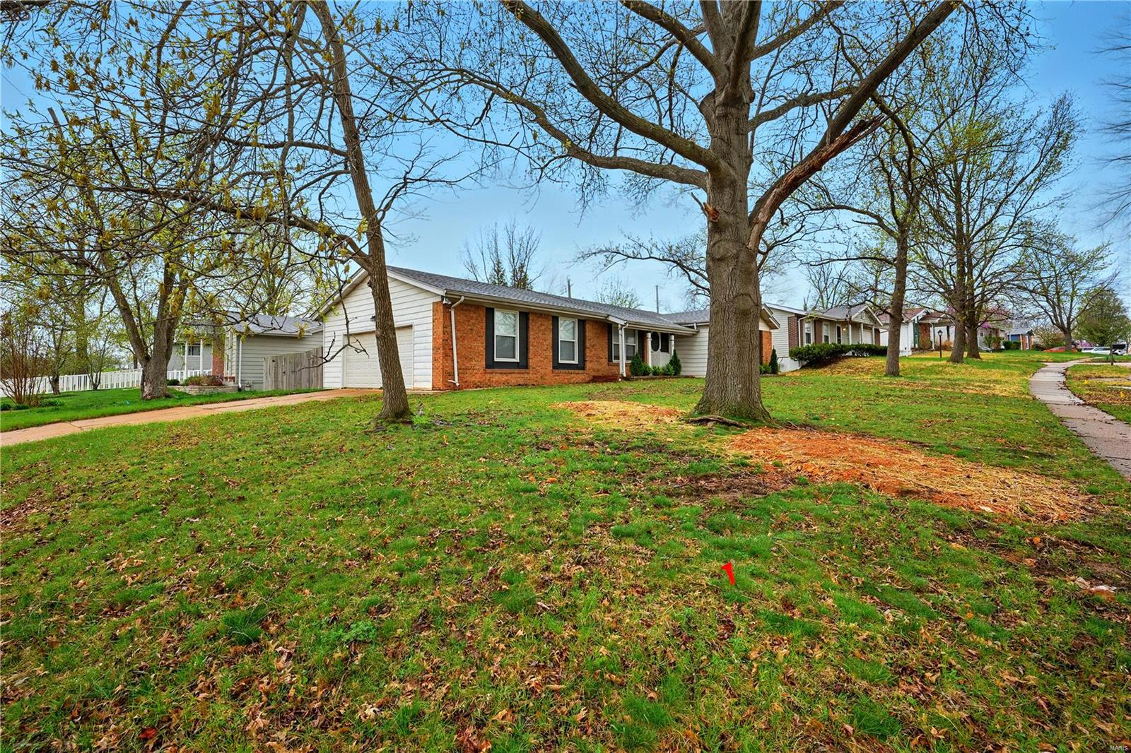 2020 Bentley Manor Drive