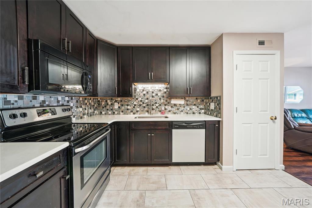 621 S Kirkwood Road Unit: 300