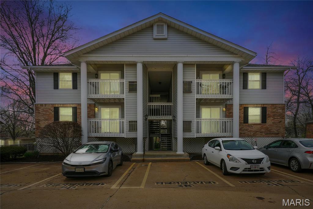 621 S Kirkwood Road Unit: 300