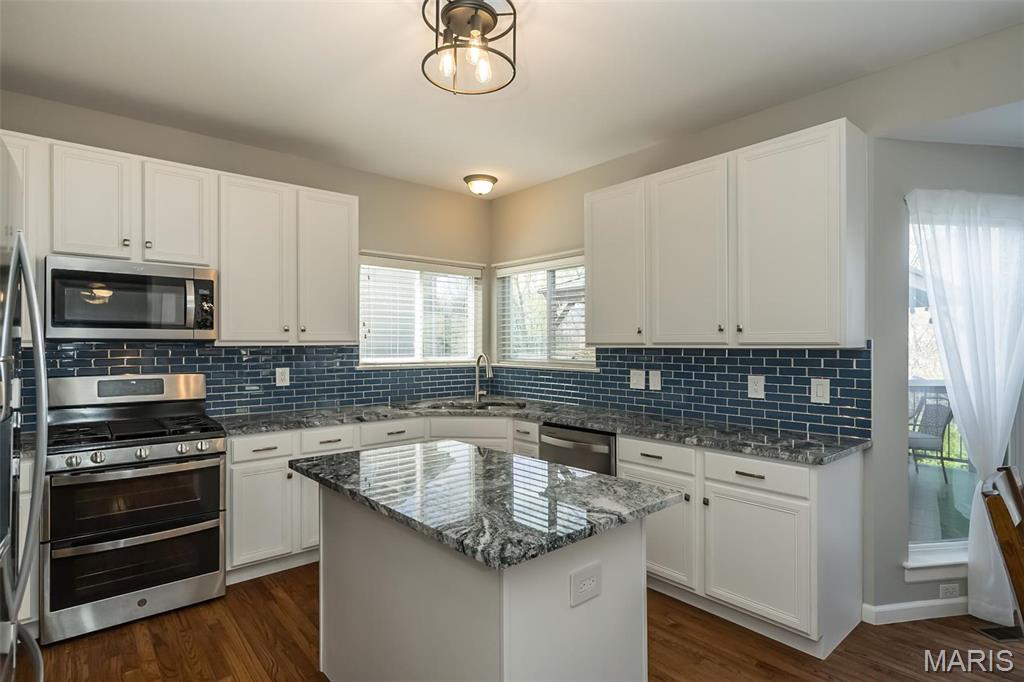 2101 Avalon View Drive