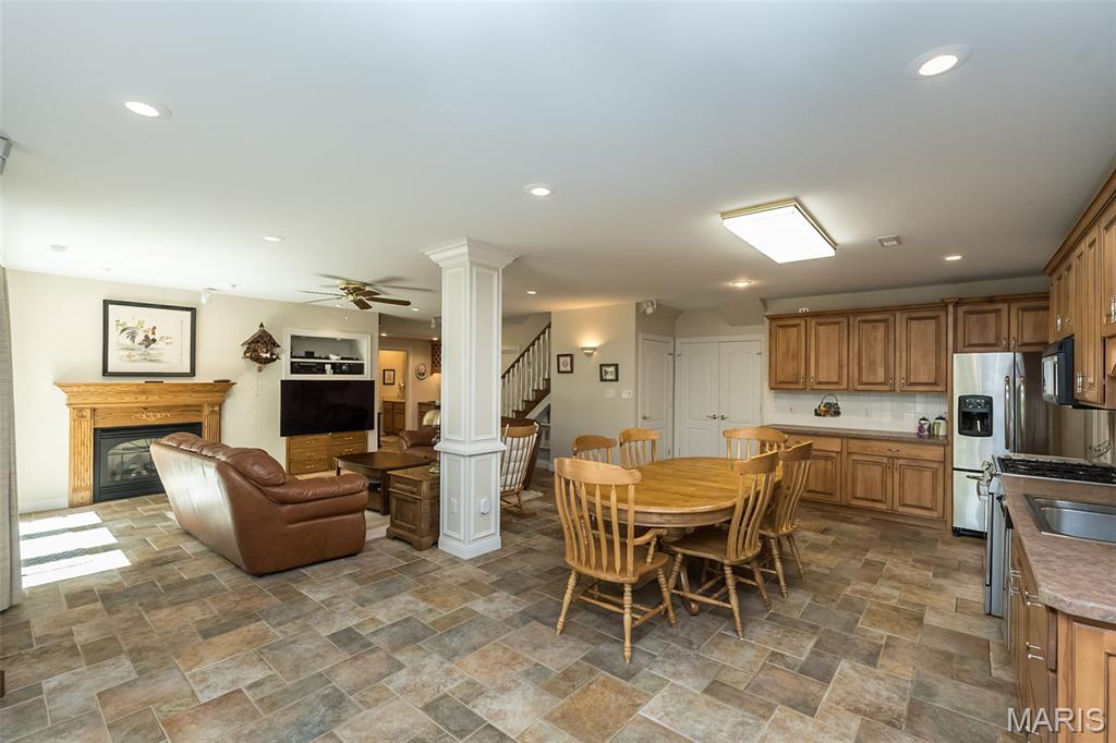 718 River Hills Drive