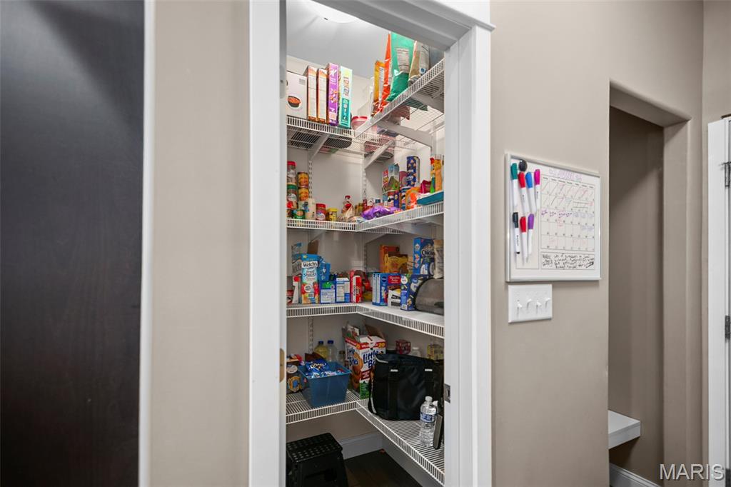 1421 Paradise Valley Drive