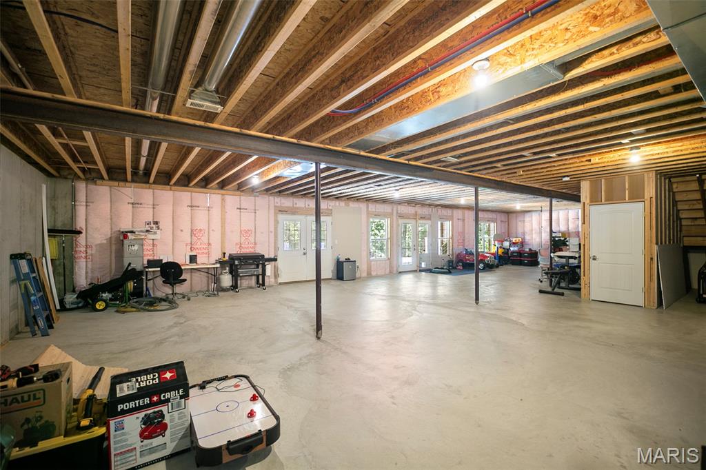 1421 Paradise Valley Drive