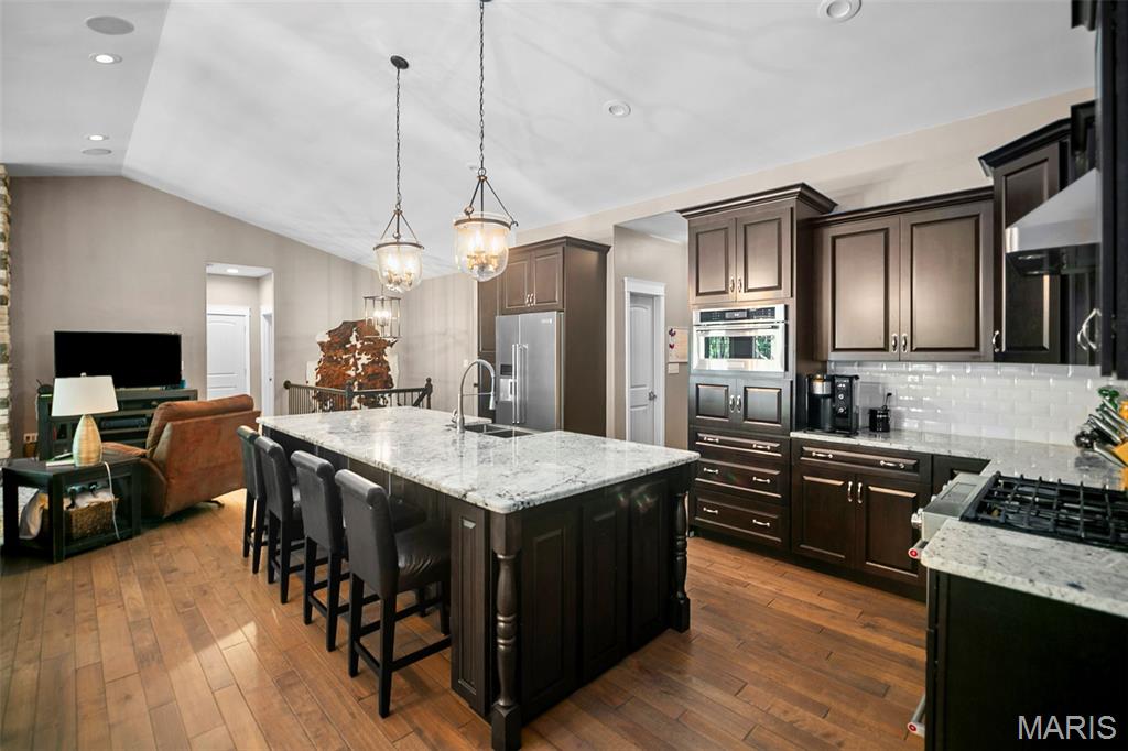 1421 Paradise Valley Drive