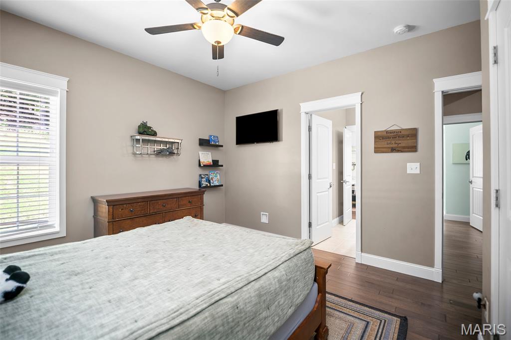 1421 Paradise Valley Drive