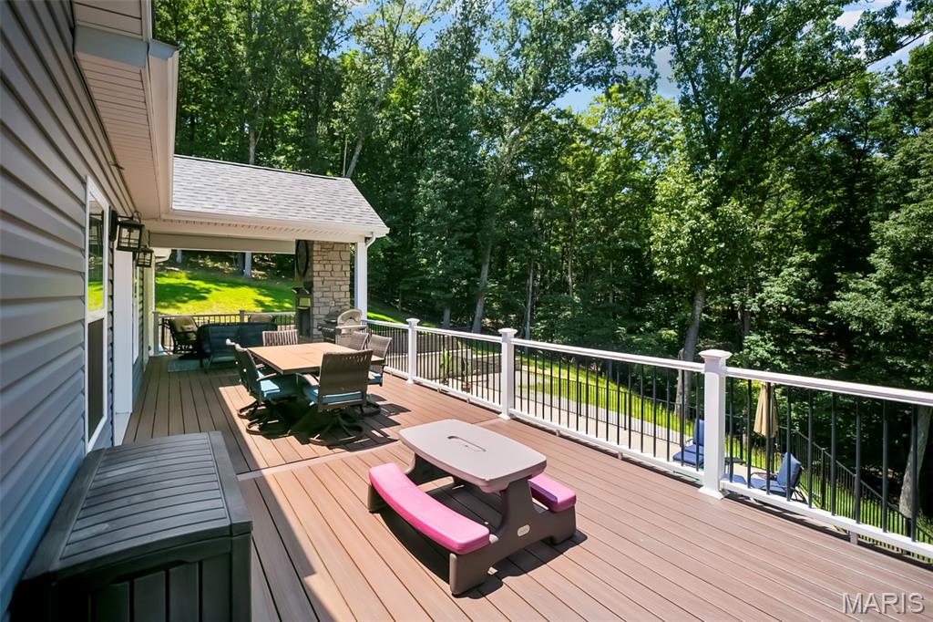 1421 Paradise Valley Drive