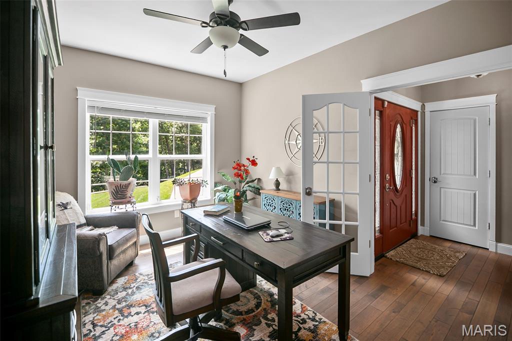 1421 Paradise Valley Drive