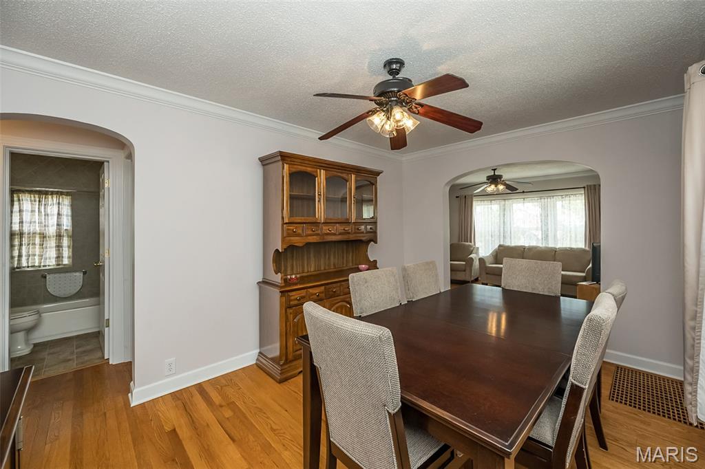 3922 Alexander Street