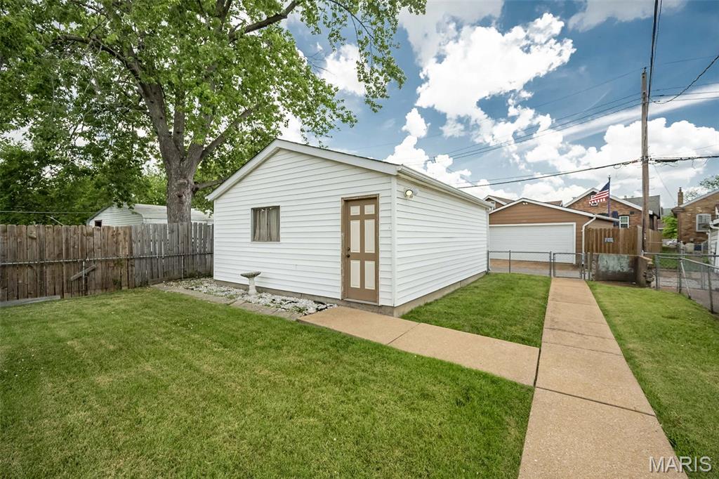 3922 Alexander Street