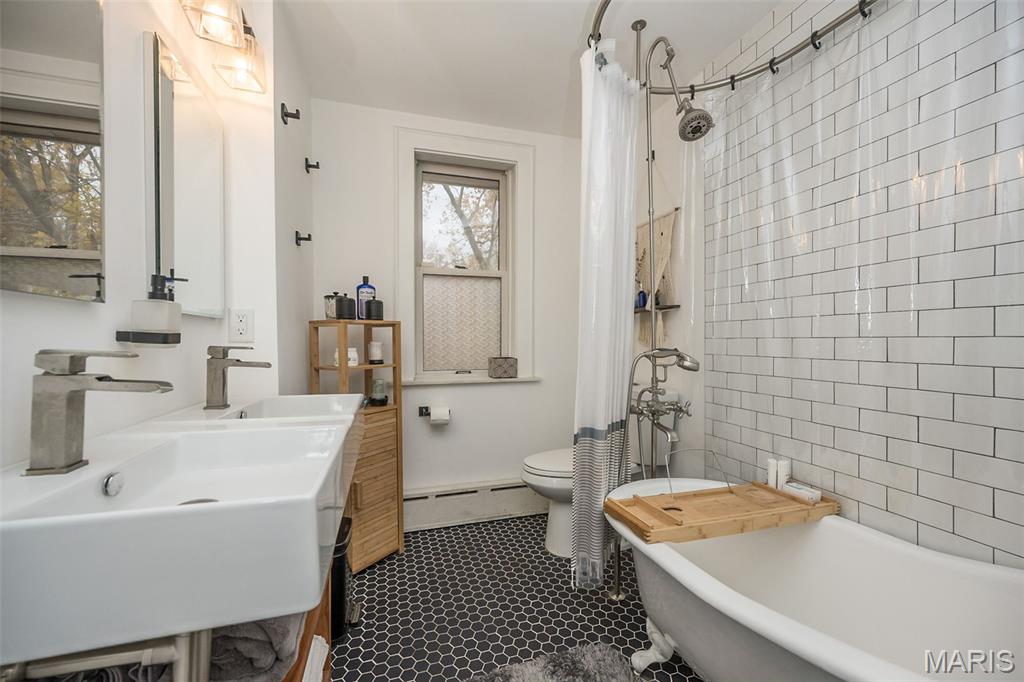 6603 Pershing Avenue