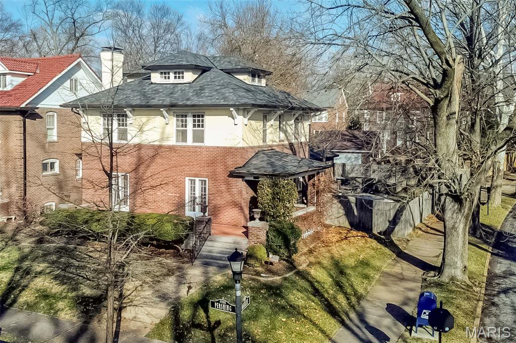 6603 Pershing Avenue