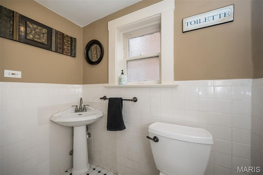 6603 Pershing Avenue