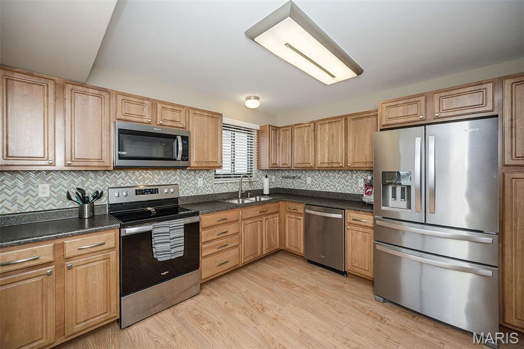 1226 Kings Trail Lane