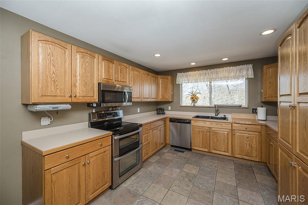 1529 Paradise Valley Drive