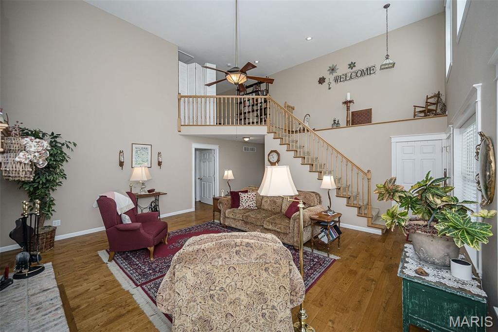 1529 Paradise Valley Drive