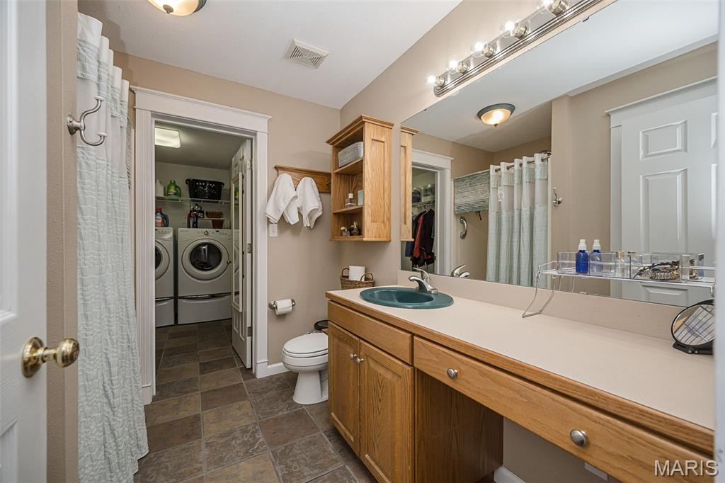 1529 Paradise Valley Drive