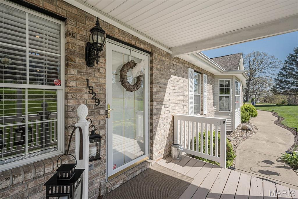 1529 Paradise Valley Drive