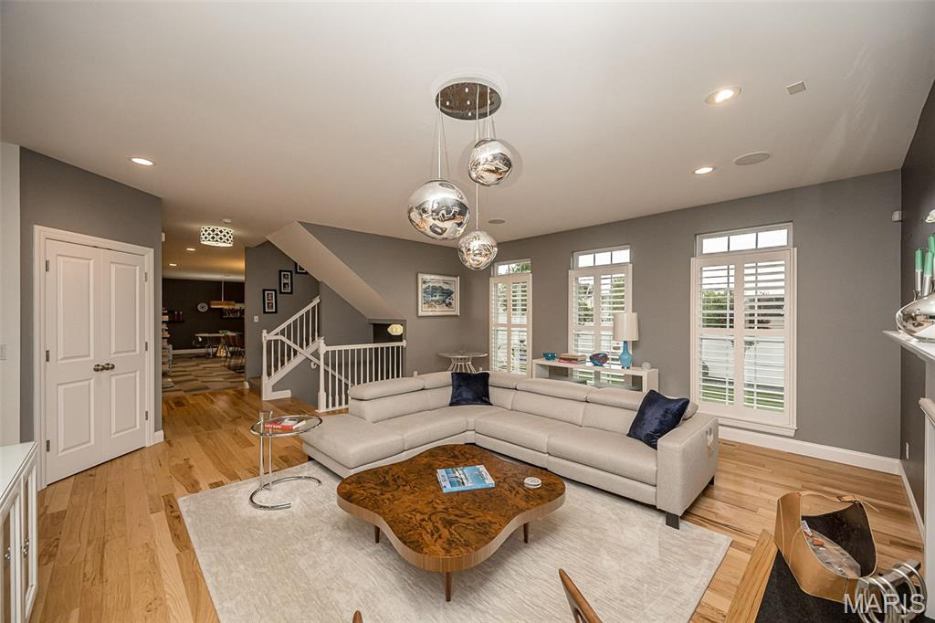46 Heritage Pointe Circle