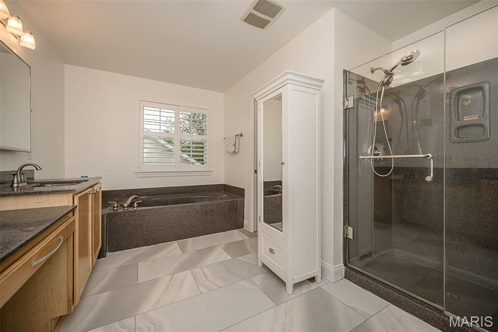 46 Heritage Pointe Circle