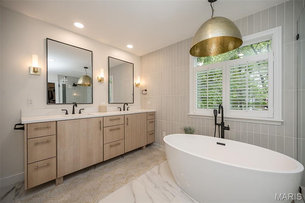 1 Rockfern Court