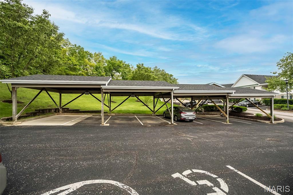 1112 Arbor Creek Drive Unit: 2D