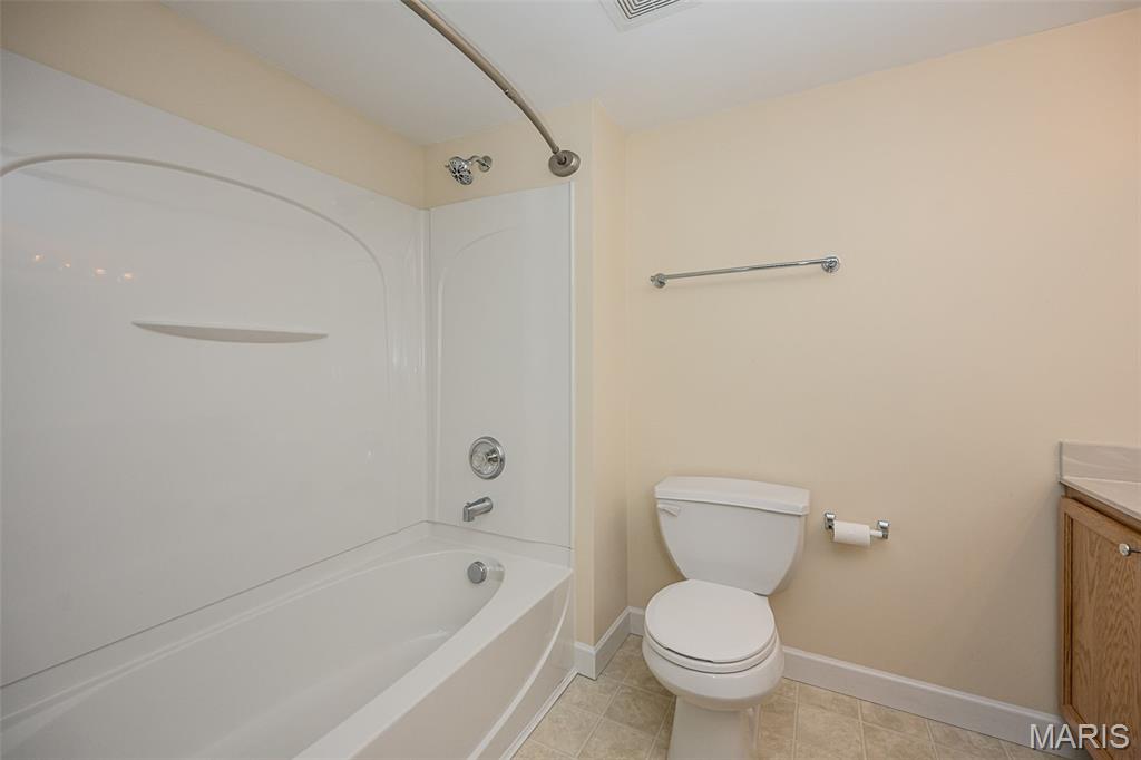 1112 Arbor Creek Drive Unit: 2D