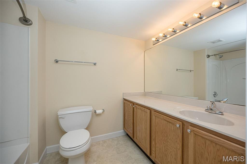 1112 Arbor Creek Drive Unit: 2D