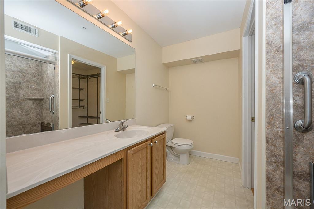 1112 Arbor Creek Drive Unit: 2D