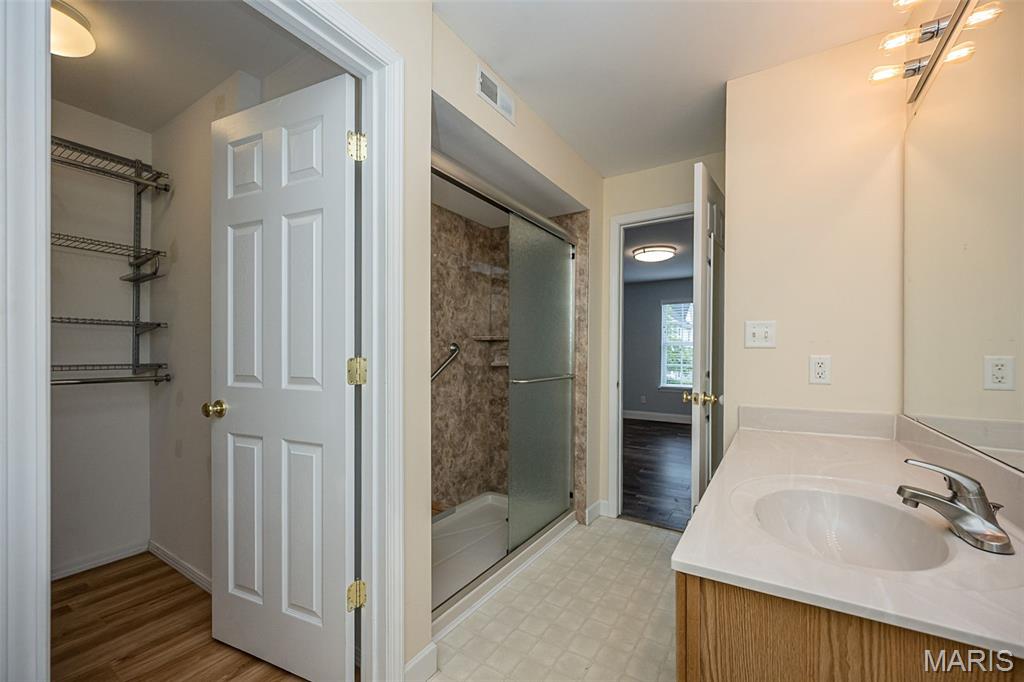 1112 Arbor Creek Drive Unit: 2D
