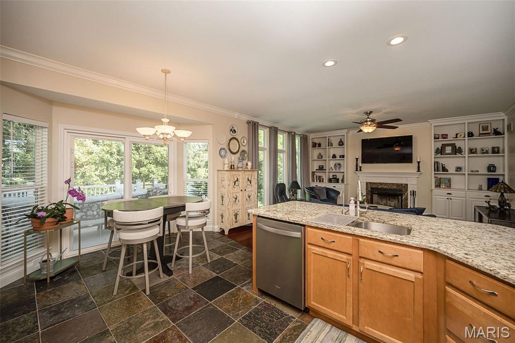 565 Vista Hills Court