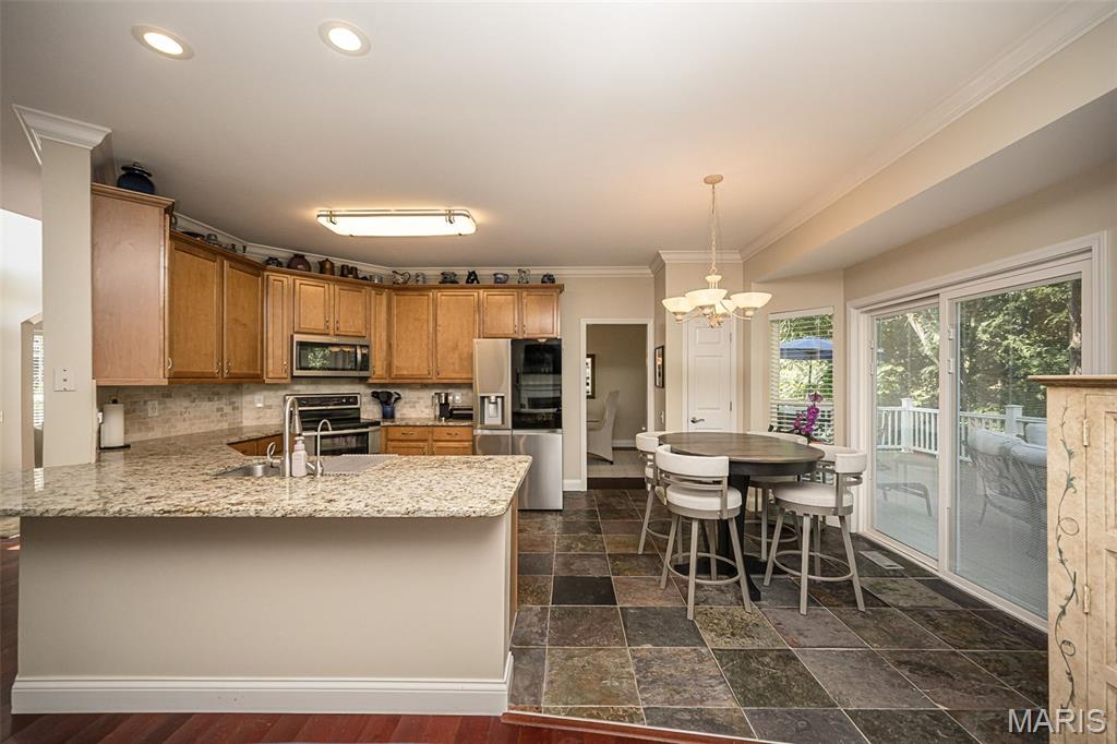 565 Vista Hills Court