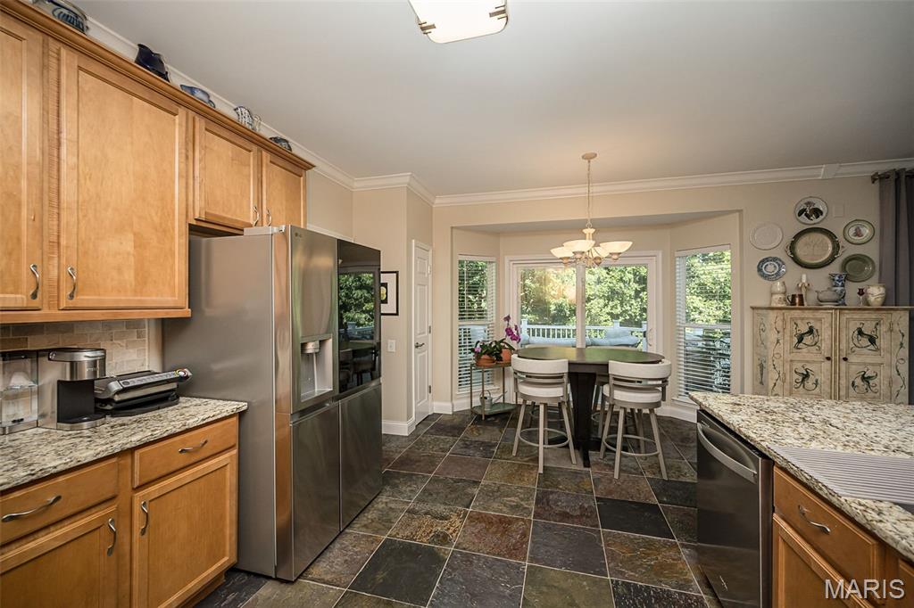 565 Vista Hills Court