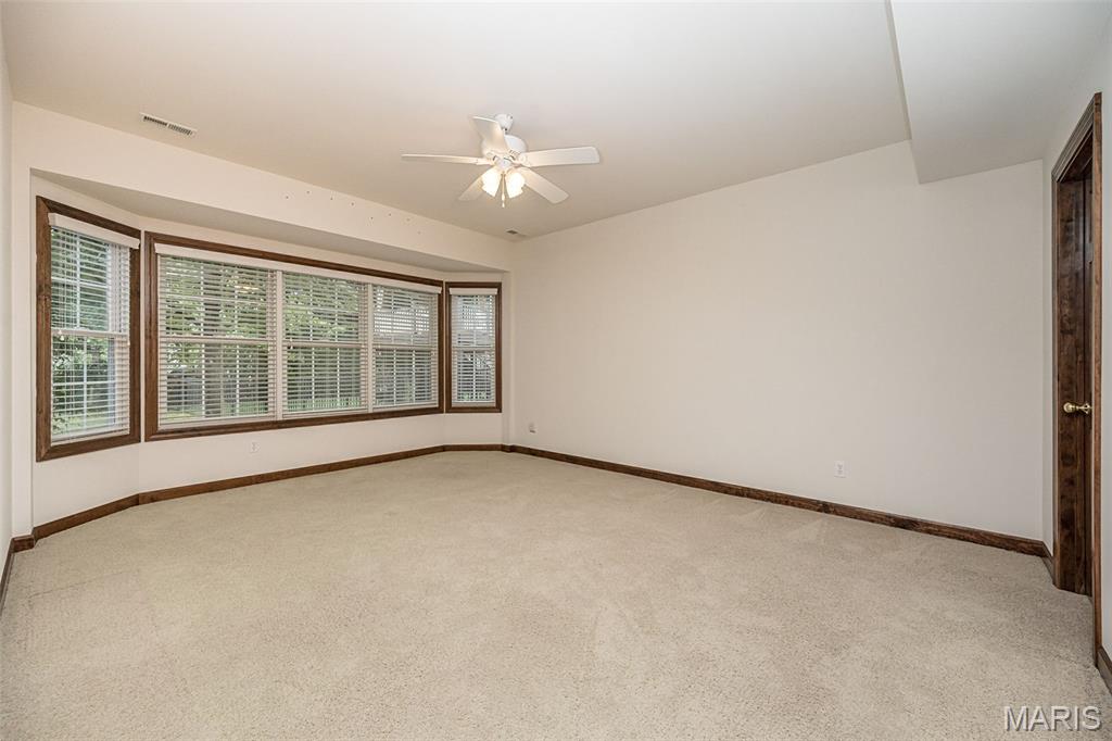 909 Oxford Trail Drive