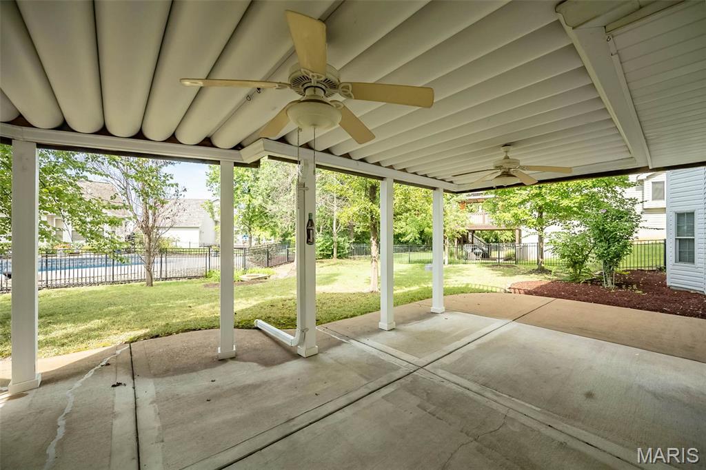 909 Oxford Trail Drive