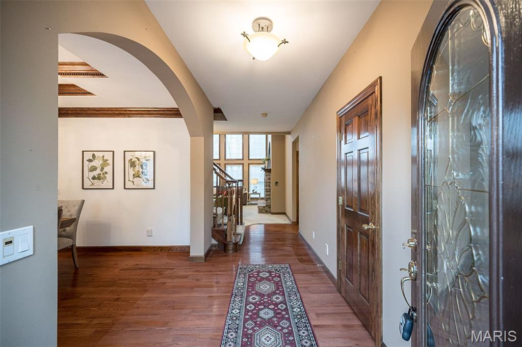 909 Oxford Trail Drive