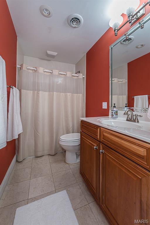 756 Heatherstone Drive
