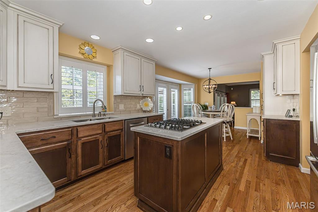 756 Heatherstone Drive