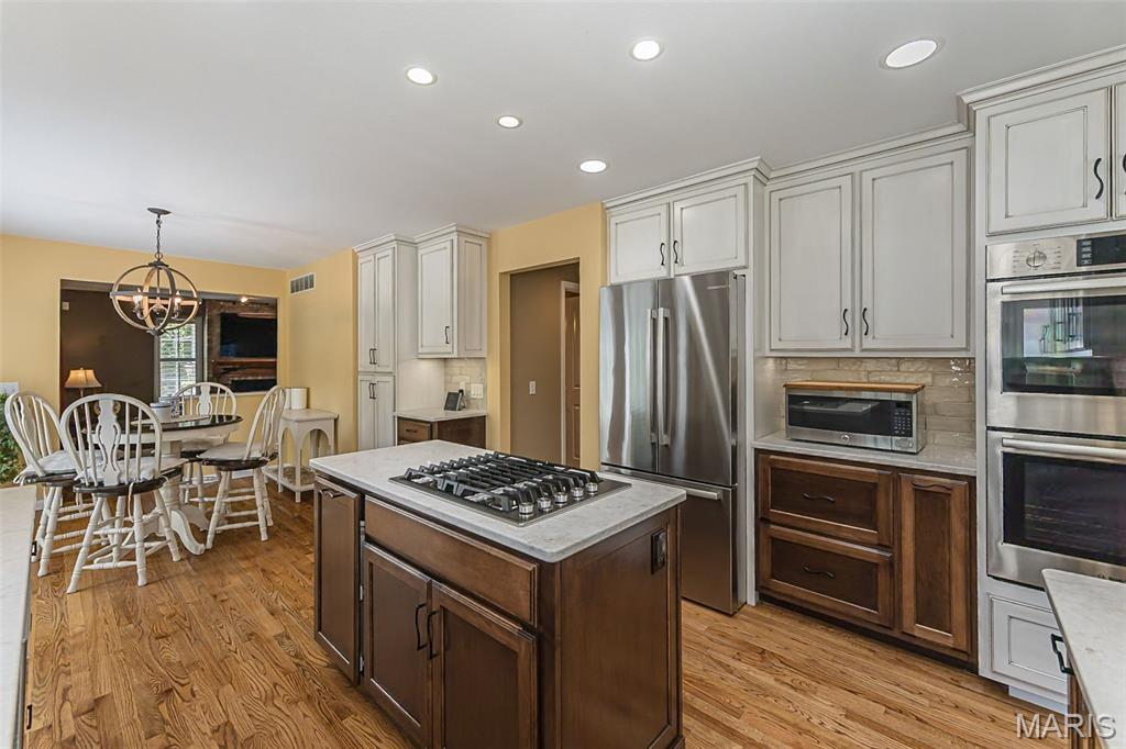 756 Heatherstone Drive