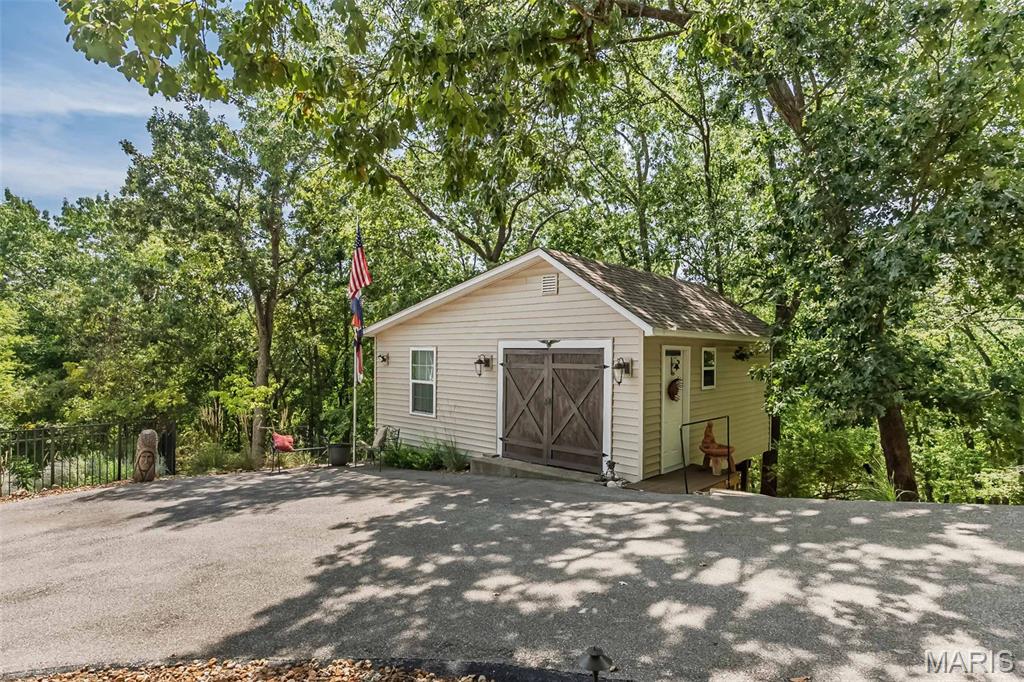 756 Heatherstone Drive