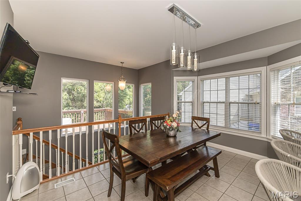 1652 Ivy Chase Lane