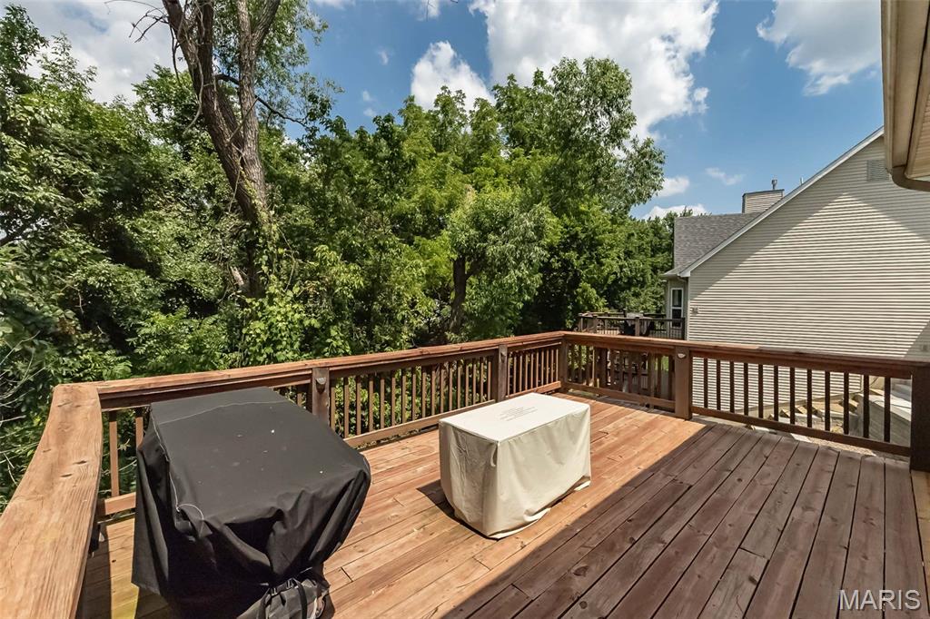 1652 Ivy Chase Lane
