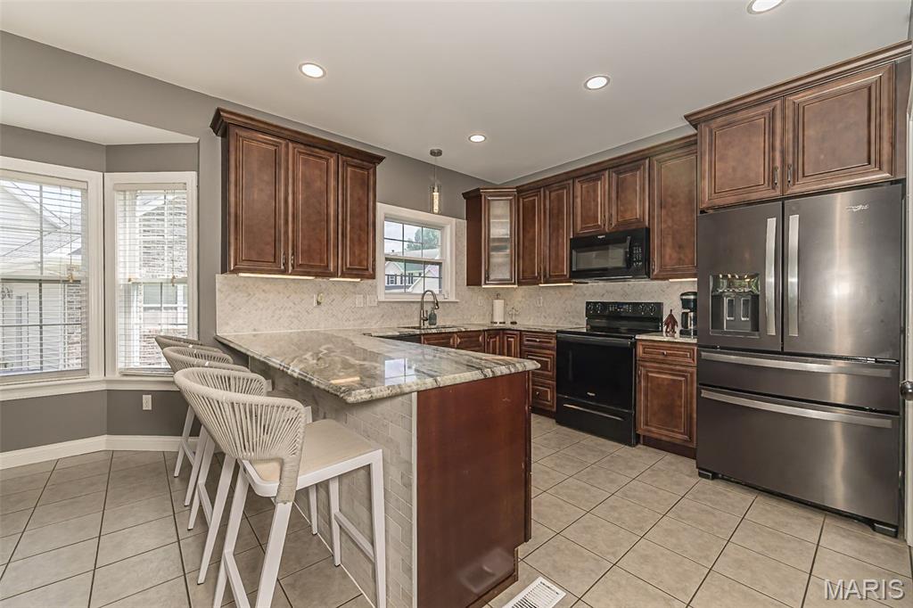 1652 Ivy Chase Lane