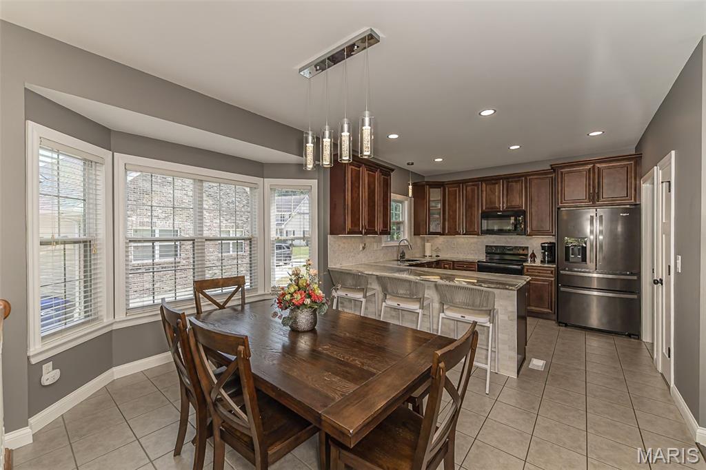 1652 Ivy Chase Lane