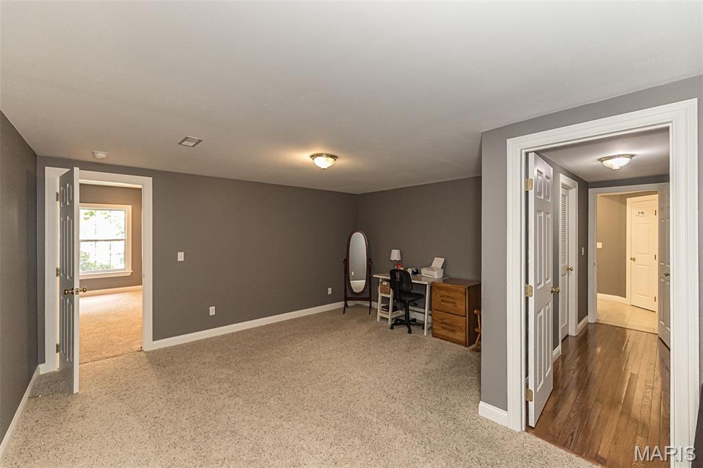1652 Ivy Chase Lane
