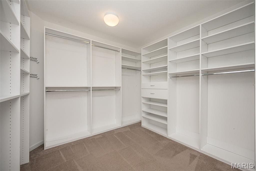 414 Avalon Chase Drive