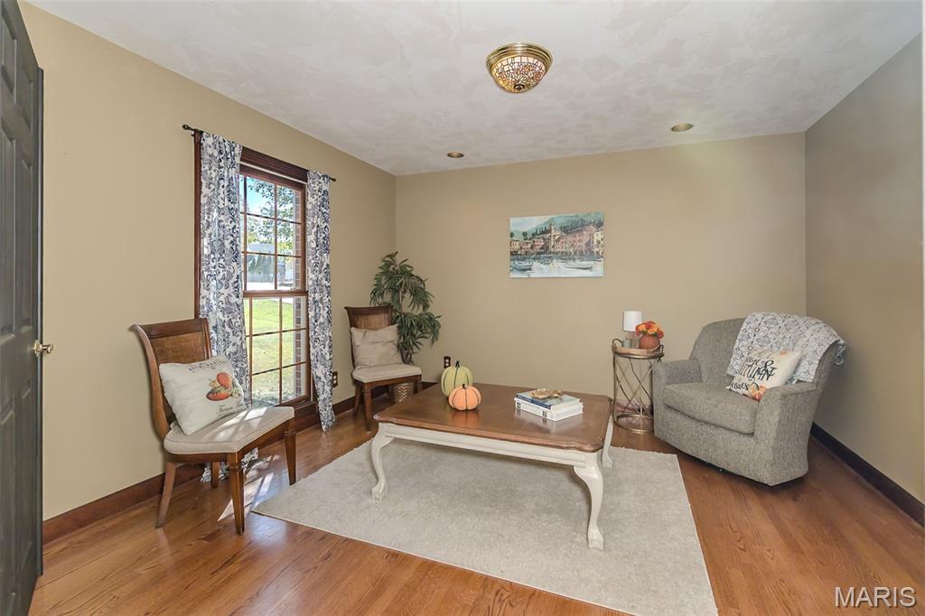 727 Heatherstone Drive