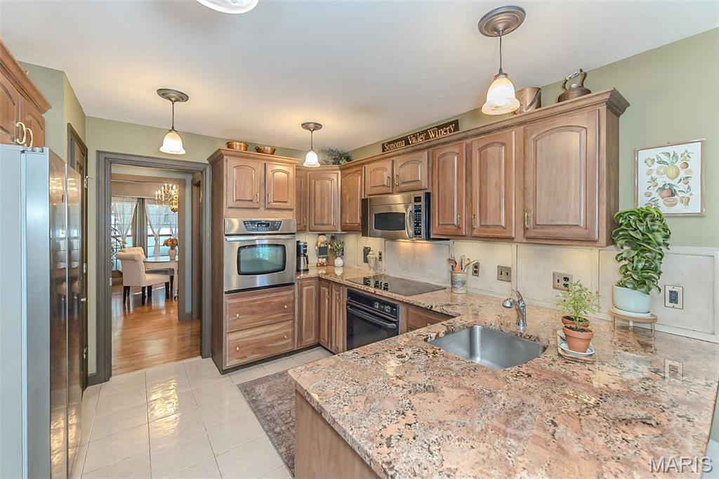 727 Heatherstone Drive