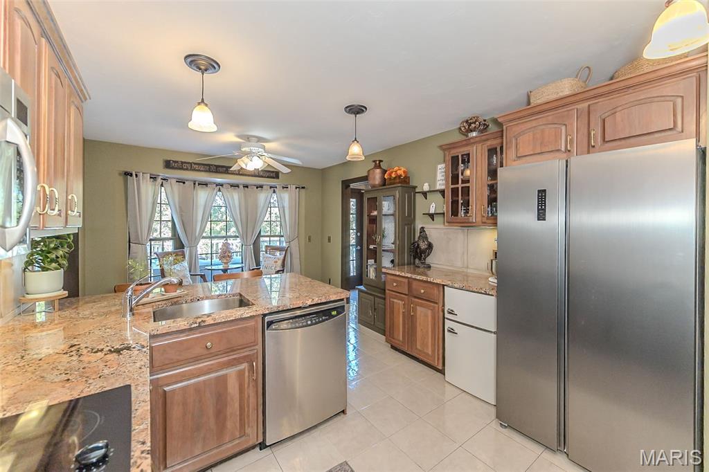 727 Heatherstone Drive